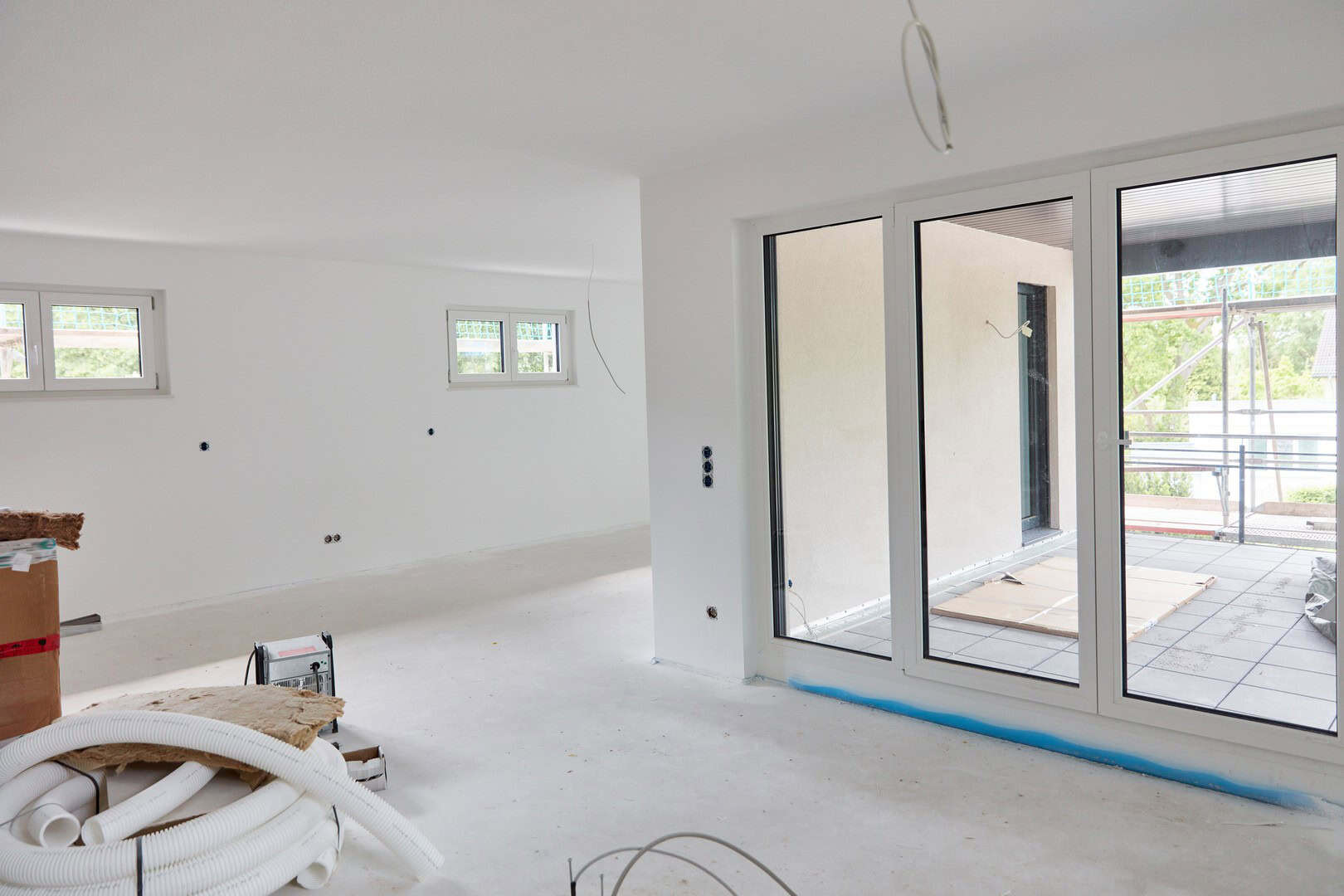 Freshly painted Colchester interior with coordinated walls, ceiling and woodwork